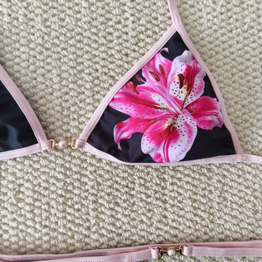 Damen Triangel-Bikini mit floralen Akzenten und verstellbaren Bändern R&B