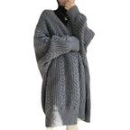 Damen Strickponcho mit tiefem V-Ausschnitt und trendigem Zopfmuster R&B