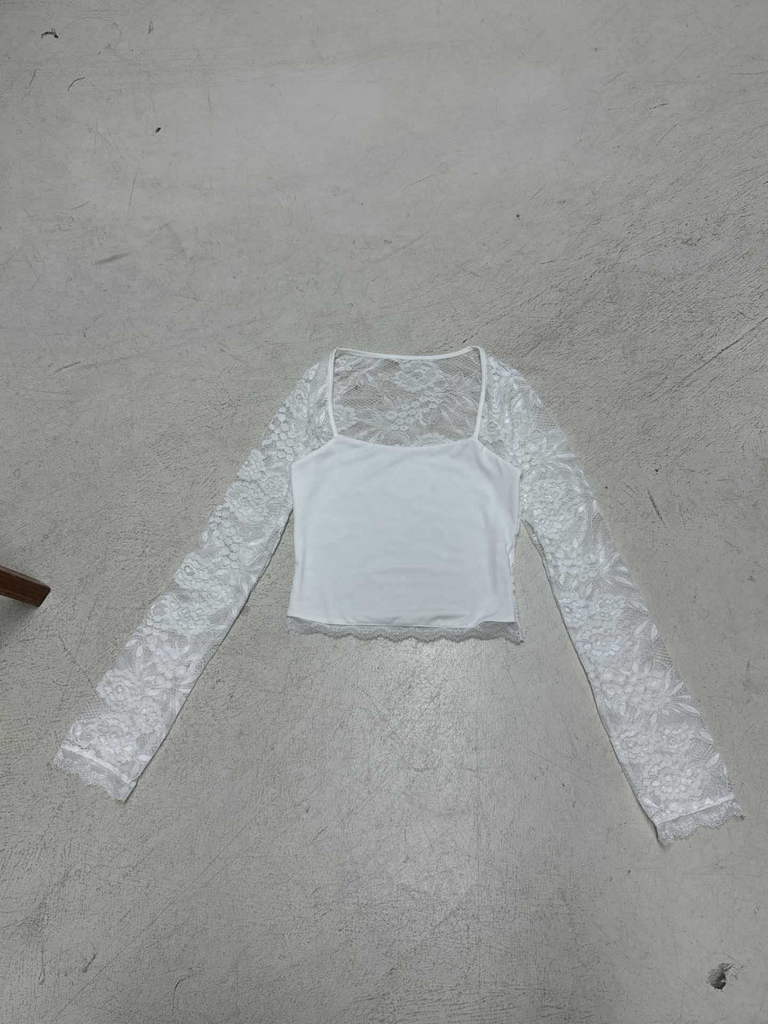 Damen kurzärmeliges Oberteil mit eleganten Spitzenärmeln und raffiniertem Design R&B