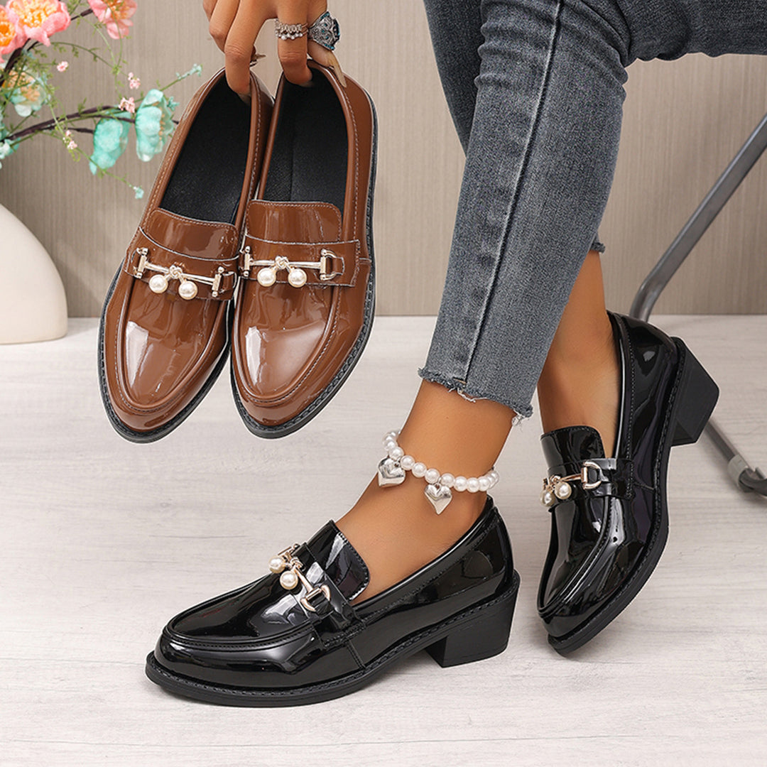 Damen Klassische Lackleder-Pumps mit Perlenschließe R&B