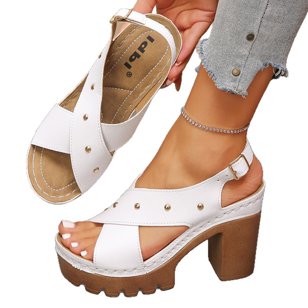 Damen Plateau-Sandalen mit modischem Riemendesign und Schmuckdetails R&B