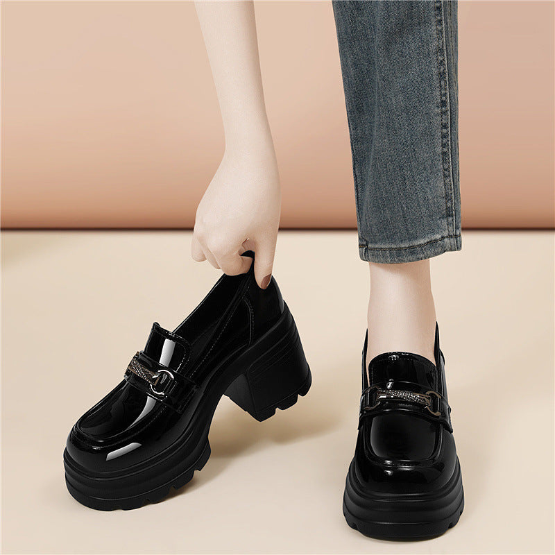 Damen modische Plateau-Schuhe mit glamourösem Schnallen-Detail R&B