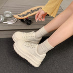 Damen modische Plateau Sneakers mit robustem Obermaterial und detaillierter Schnürung R&B