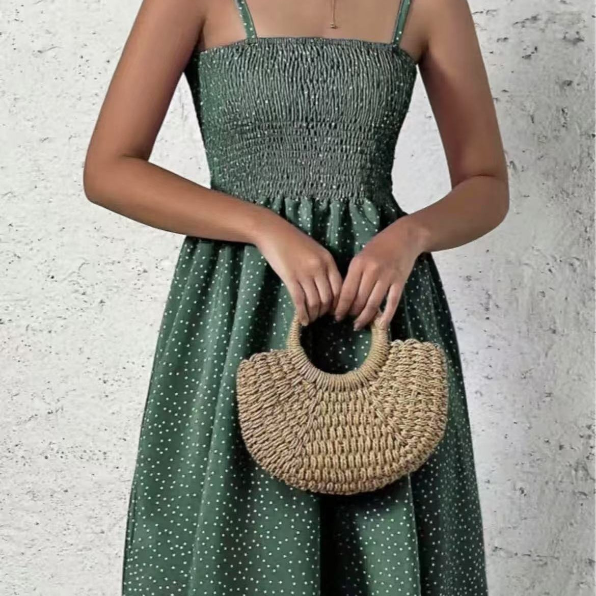 Damen Neckholderkleid mit luftiger Silhouette und feinem Punktmuster R&B
