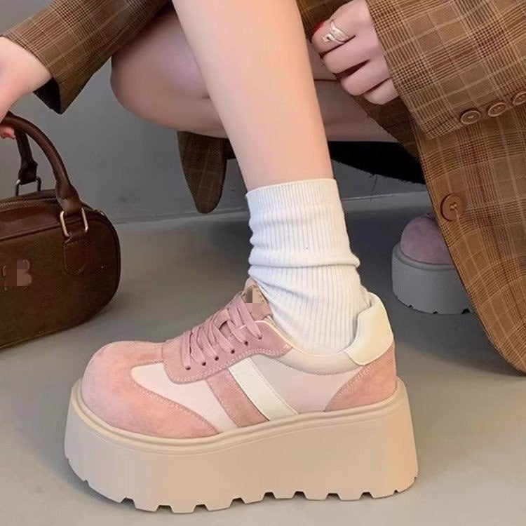 Damen Plattform-Sneaker mit modischem Veloursleder und ergonomischer Sohle R&B