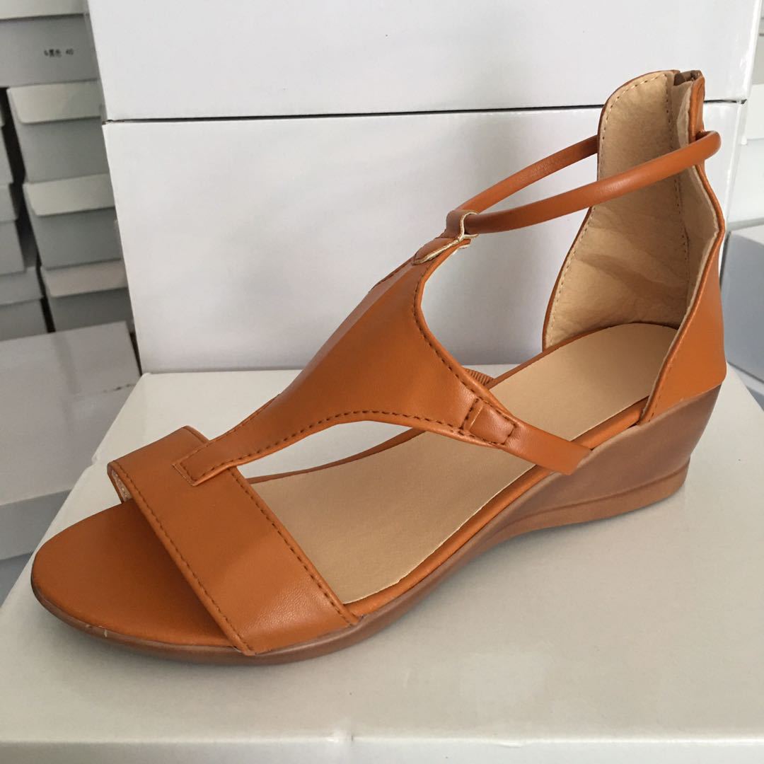 Damen Wedge-Sandalen mit elegantem Schnitt und verstellbarem Riemendesign R&B