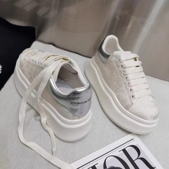Damen Sneakers mit elegantem floralem Design und dicker Laufsohle R&B