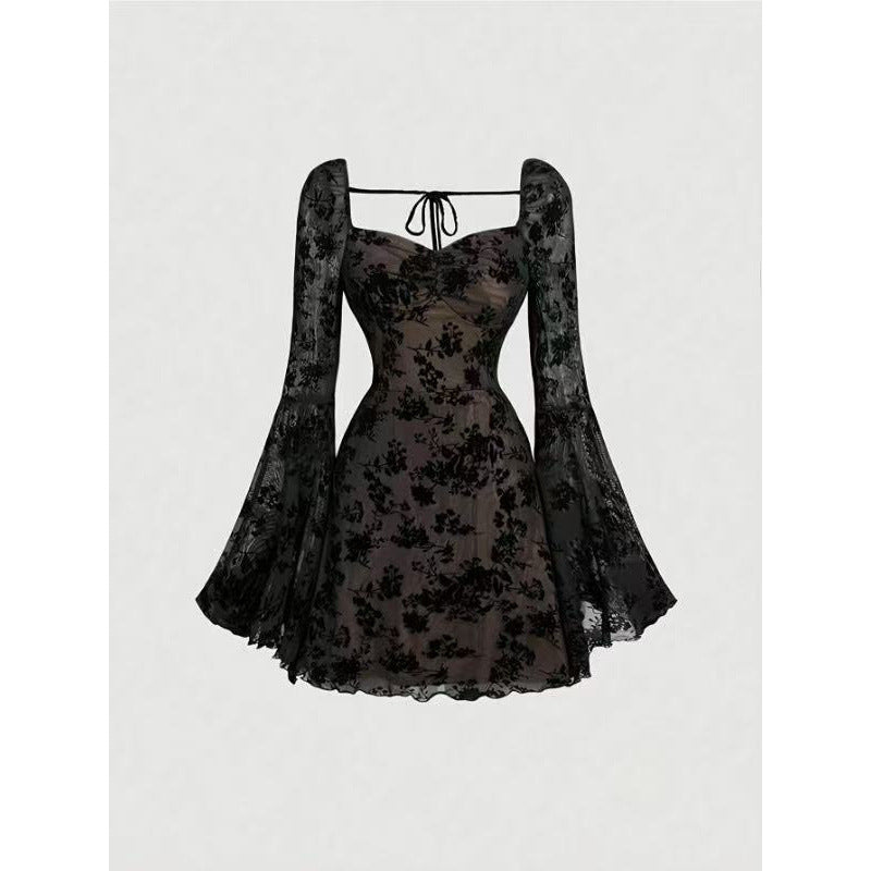 Damen Mini-Kleid mit floralen Spitzenärmeln und verführerischem Ausschnitt R&B