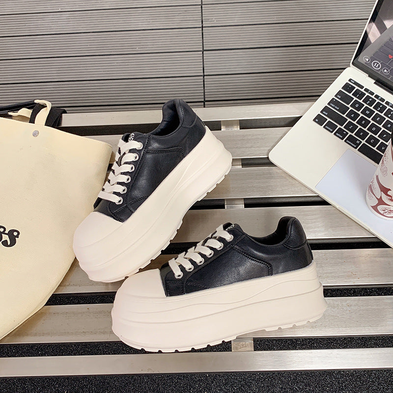 Damen modische Plateau Sneakers mit robustem Obermaterial und detaillierter Schnürung R&B