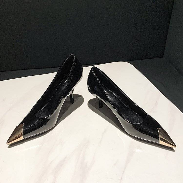 Damen elegante spitze Pumps mit metallic Akzenten R&B