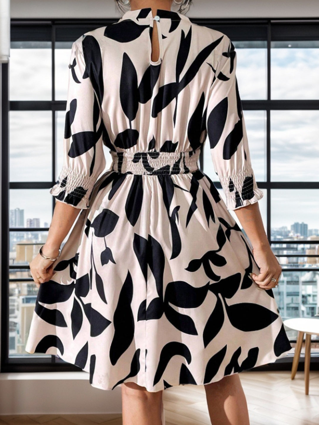 Damen Blumenkleid mit elastischem Taillenzug und Ballonärmel R&B