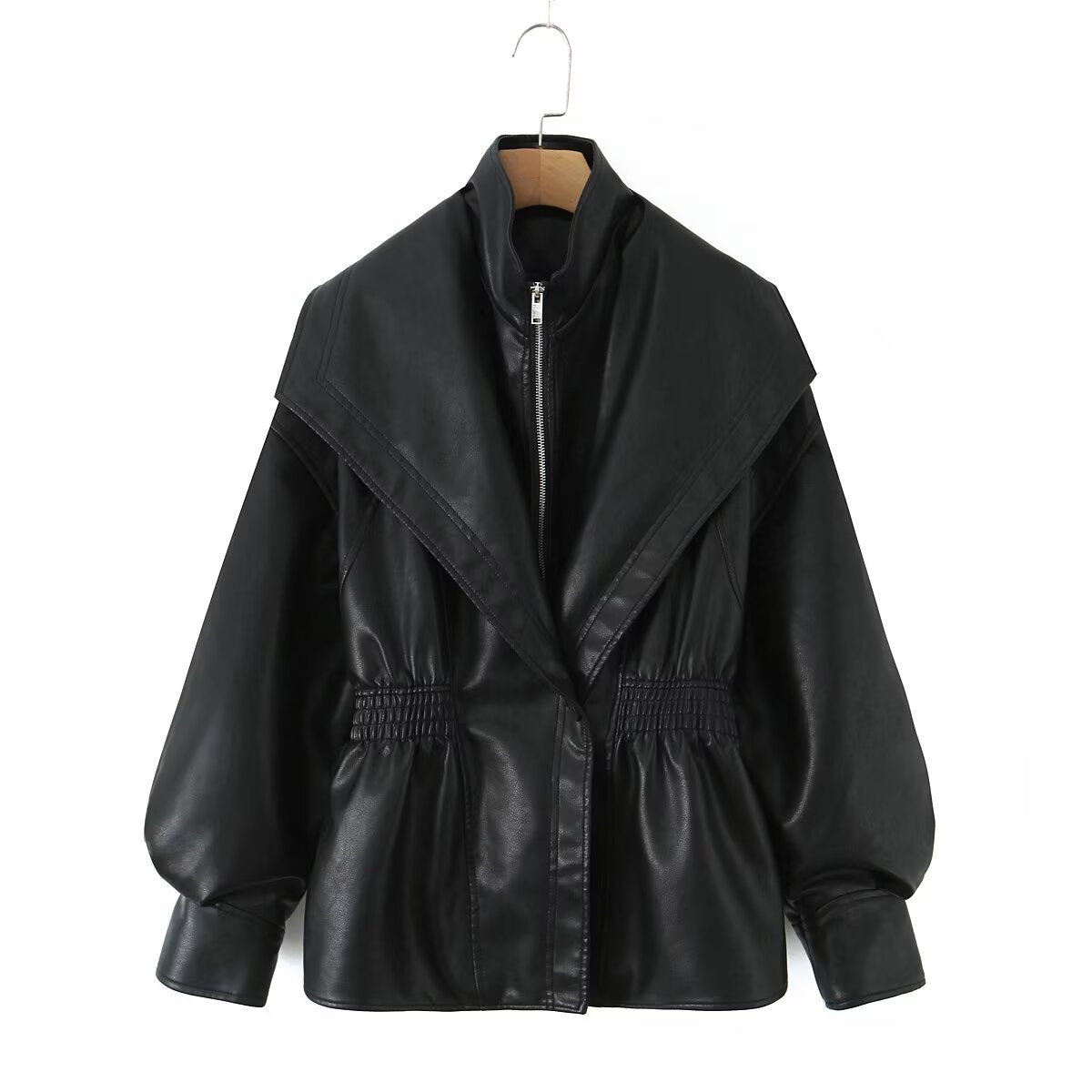 Damen Kunstlederjacke mit asymmetrischem Kragen und tailliertem Schnitt R&B