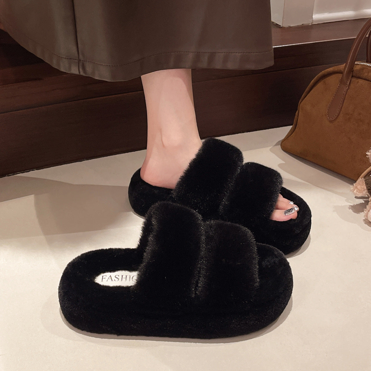 Damen Flauschige Hausschuhe mit doppeltem Riemen EB