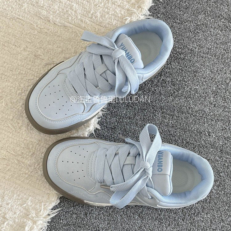Damen Sportliche Sneakers mit voluminösem Design und innovativer Schnürung R&B