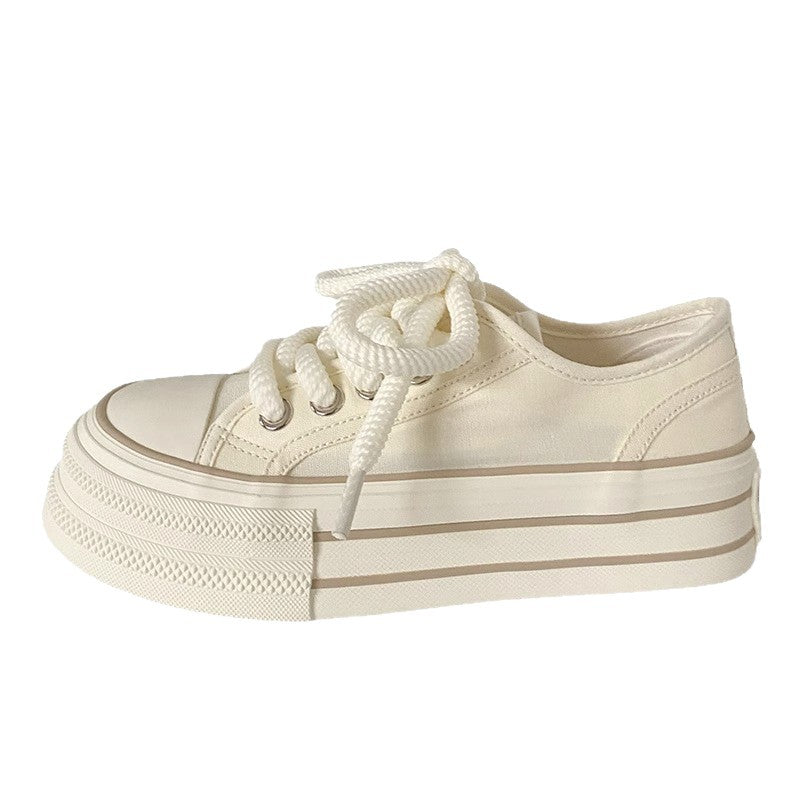 Damen Plateau-Sneaker mit modischem Obermaterial und stylischer Schnürung