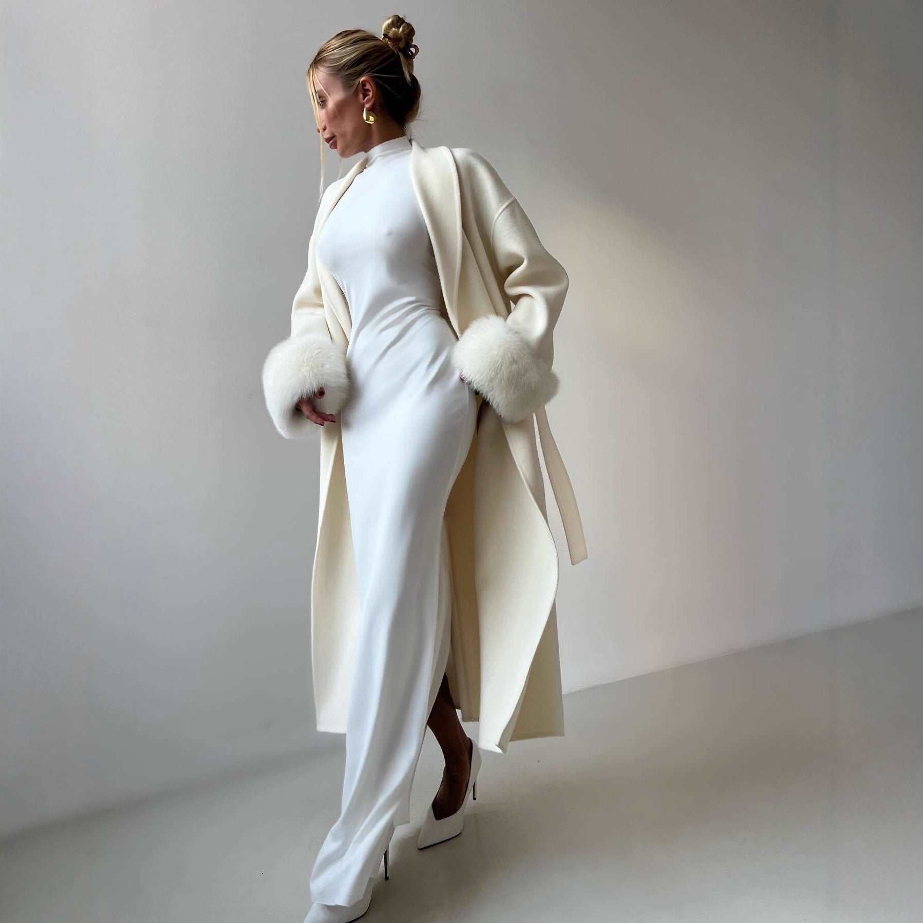 Damen Elegante Langjacke mit abnehmbaren Fuchsärmeln R&B