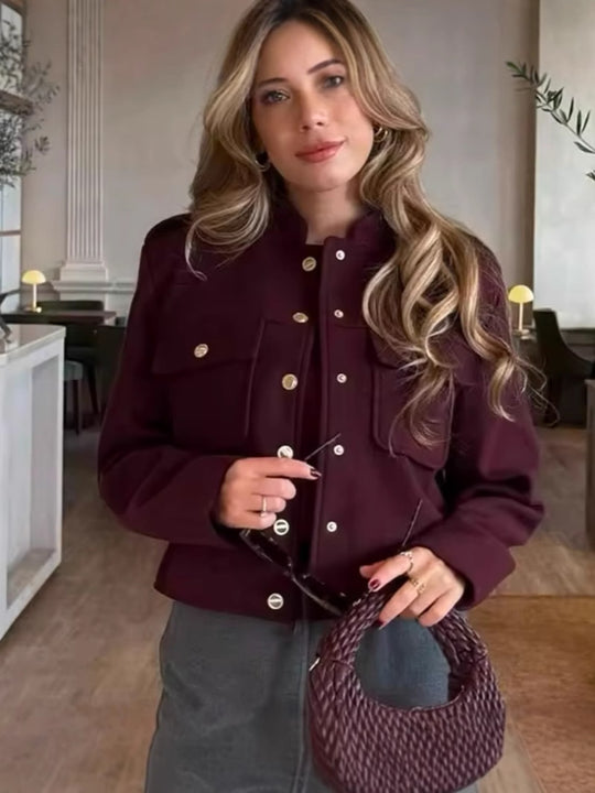 Damen kurze Militärjacke mit Taschen und dekorativen Knöpfen R&B
