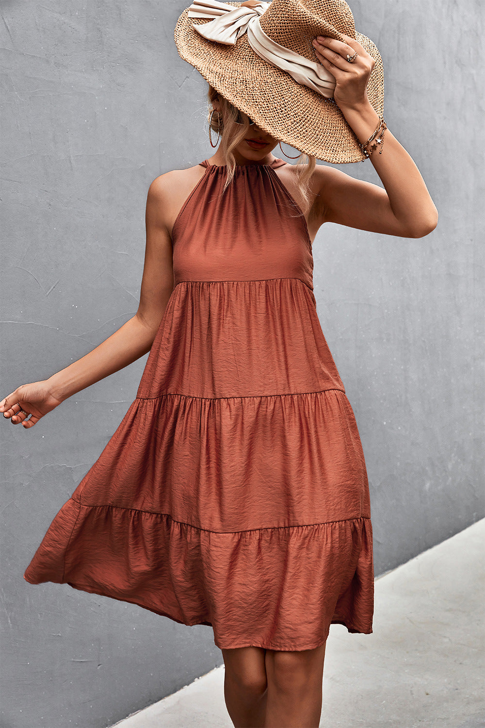 Damen Lässiges Sommerkleid mit hochgeschlossenem Kragen und voluminösem Rock R&B