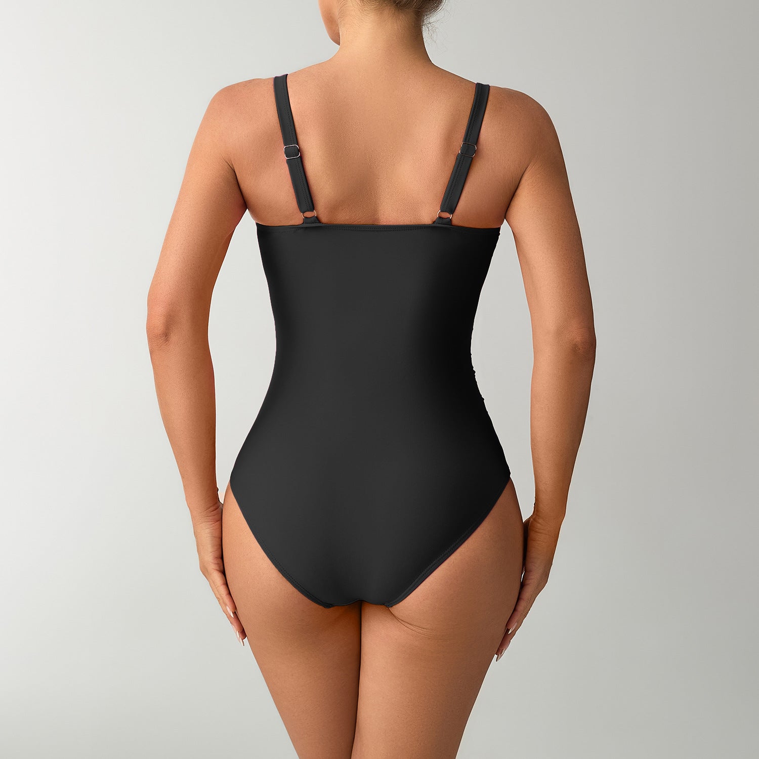 Damen Einteiler Badeanzug mit eleganten Schmuckdetails R&B