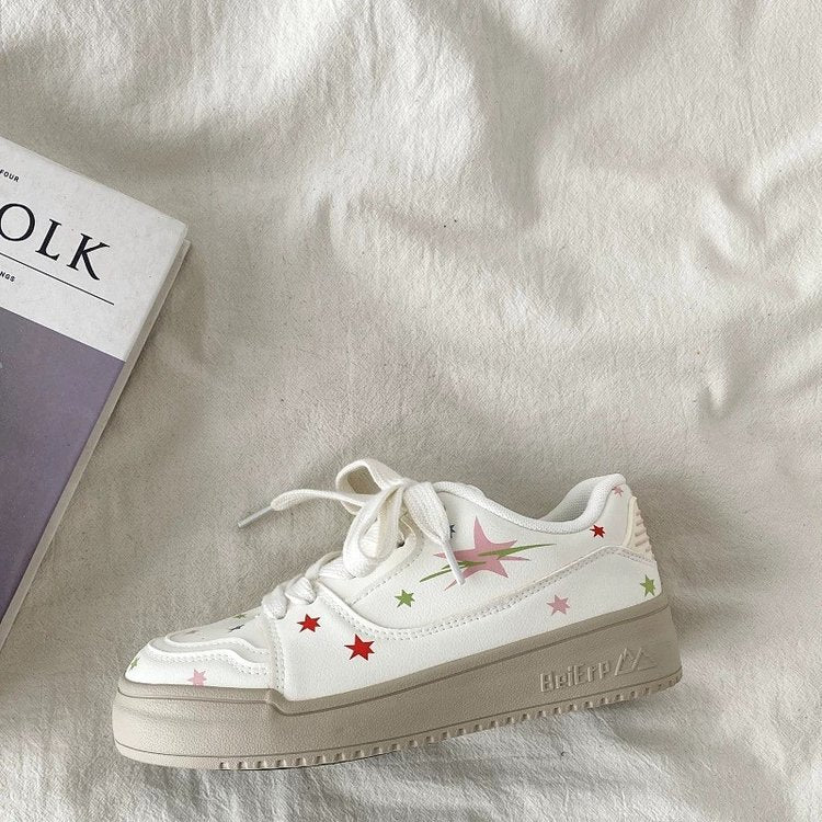 Damen Sneakers mit bunten Stern-Applikationen und bequemer Sohle R&B