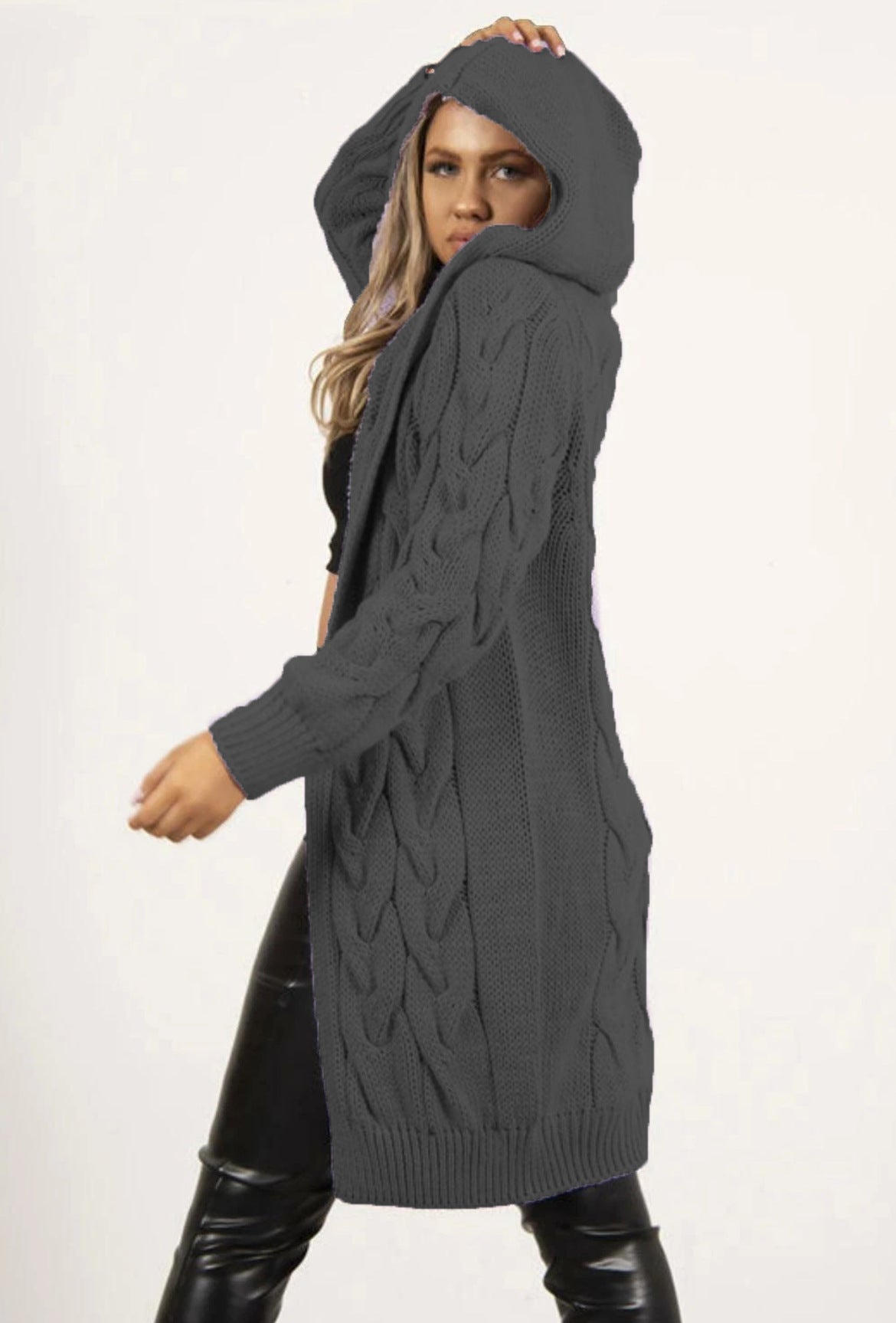 Damen Großer Strickmantel mit Kapuze und aufwendiger Zopfmusterstruktur R&B