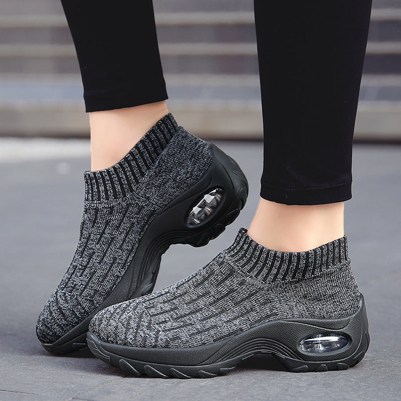 Damen Slip-On Sneakers mit atmungsaktiver Strick-Oberfläche und stoßdämpfendem Fußbett R&B