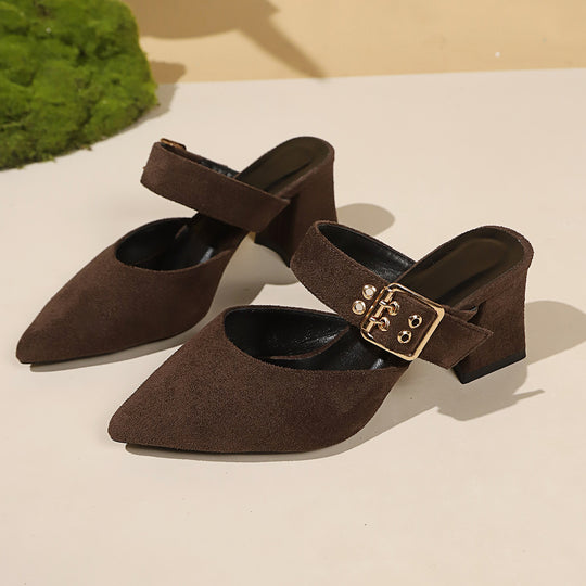 Damen geschlossene Mules mit Blockabsatz und einem eleganten Riemen R&B