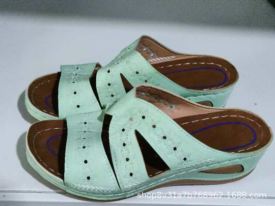Damen Komfortable Wedge-Pantoletten mit floralem Design R&B