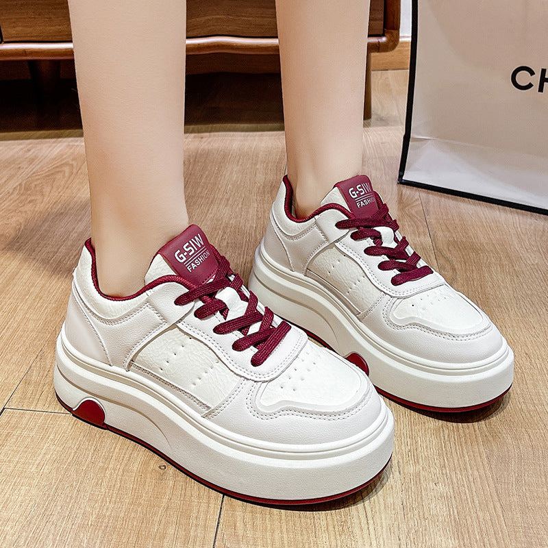 Damen Plateau-Sneaker mit trendiger Silhouette und bequemer Dämpfung R&B