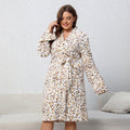 Damen Flauschiger Leoprint Bademantel mit Gürtel R&B