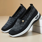 Damen Bequeme und atmungsaktive Slip-On Sneakers mit modischer Lochstrick-Optik R&B