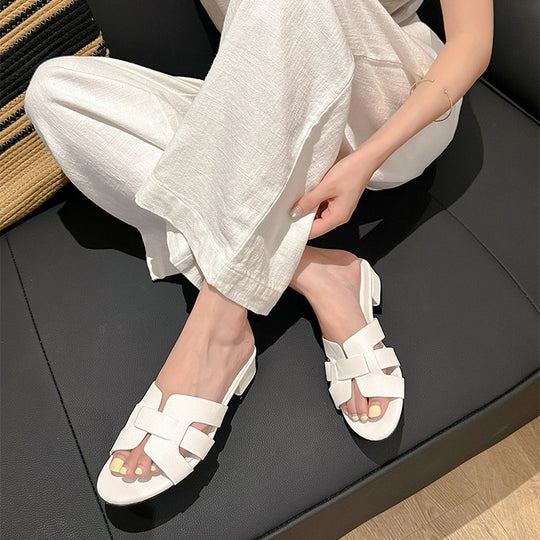 Damen Komfortable Mules mit elegantem Riemen R&B
