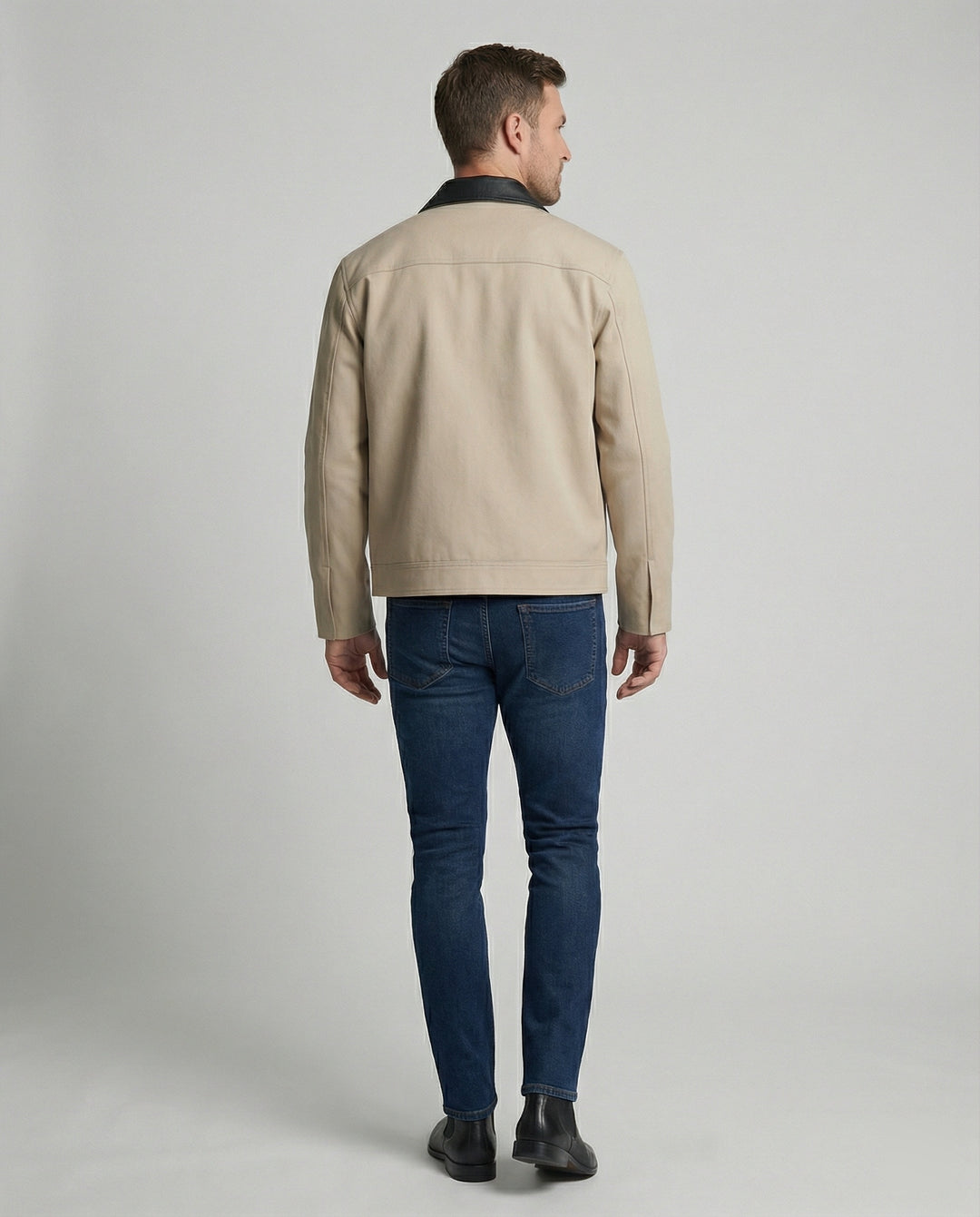 Herren kastenförmige Kurzjacke im Blousonstil mit Kontrastkragen in Lederoptik und seitlichen Eingrifftaschen R&B