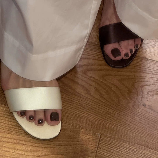 Damen Mules mit breitem Riemen und komfortablem Fußbett R&B
