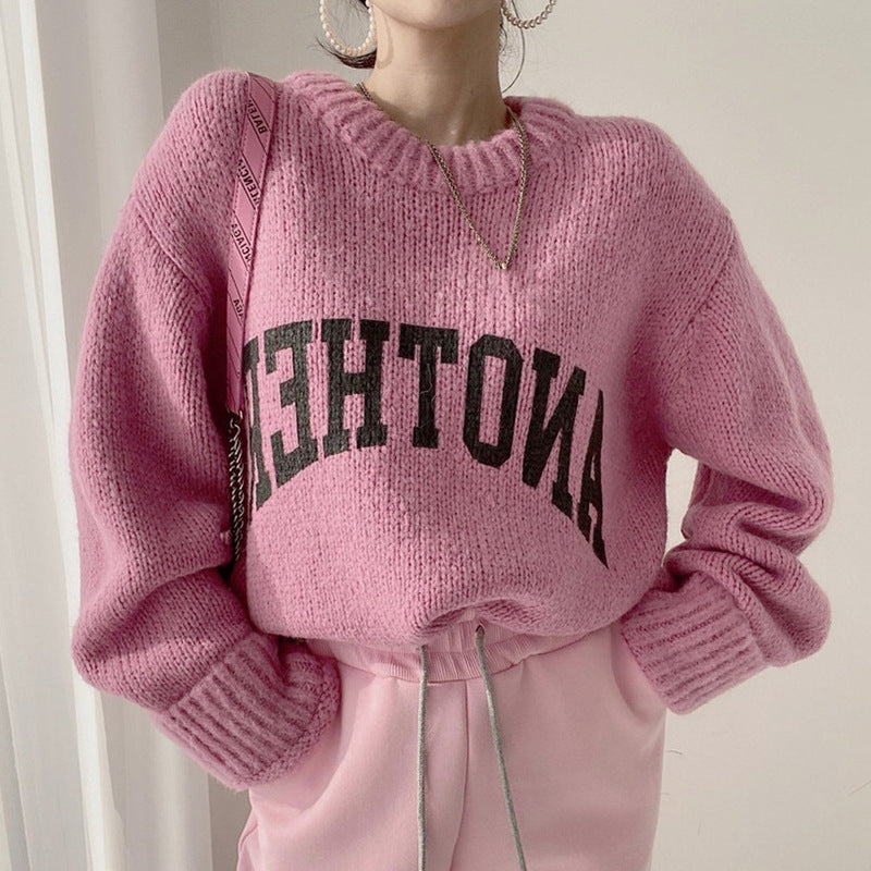 Damen Oversized Pullover mit auffälligem Schriftzug und gestricktem Muster