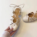 Damen Ballerinas mit verspieltem Schnürdesign und dekorativen Nieten