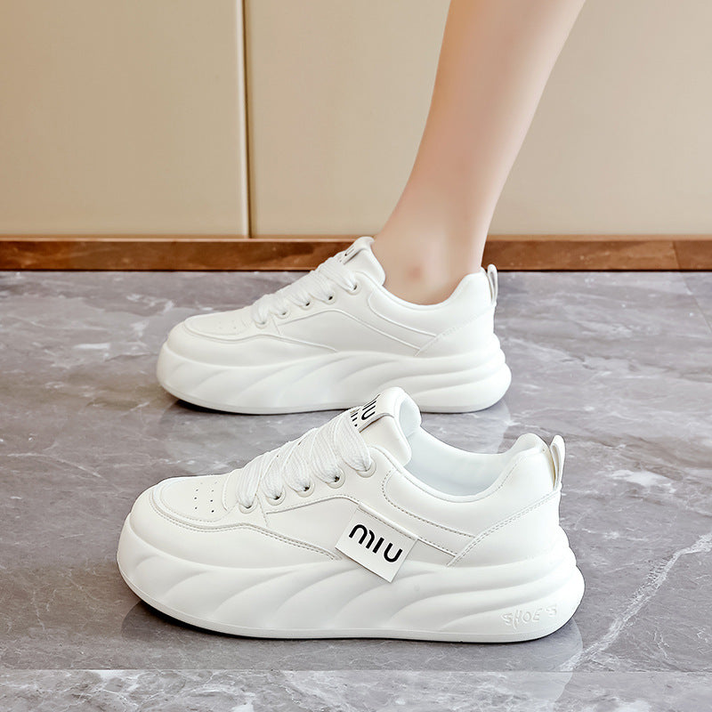 Damen Lifestyle Sneakers mit dicker, flexibler Sohle und sportlichem Design R&B