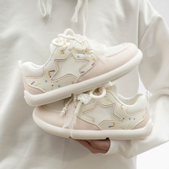 Damen Sneakers mit verspieltem Sternen-Muster und perlenverzierten Schnürsenkeln R&B