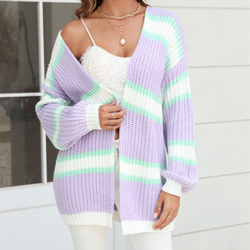 R&B | Gestreifter Strickjacke