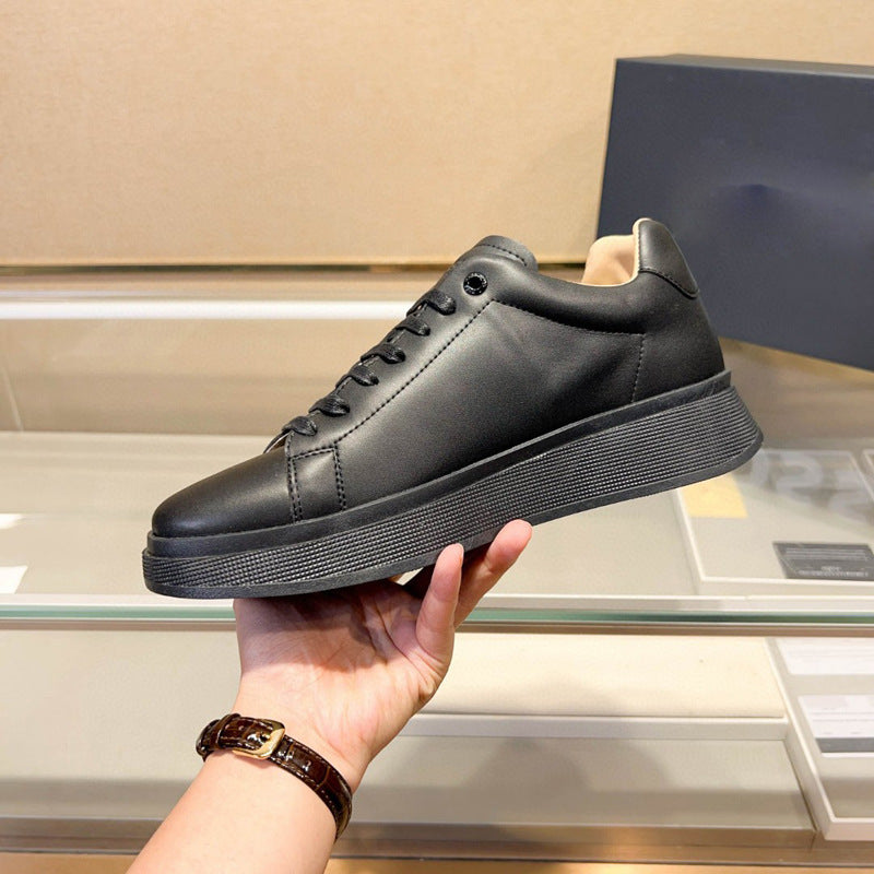 Damen Hochwertige Sneakers aus geschmeidigem Leder mit gepolsterter Sohle R&B