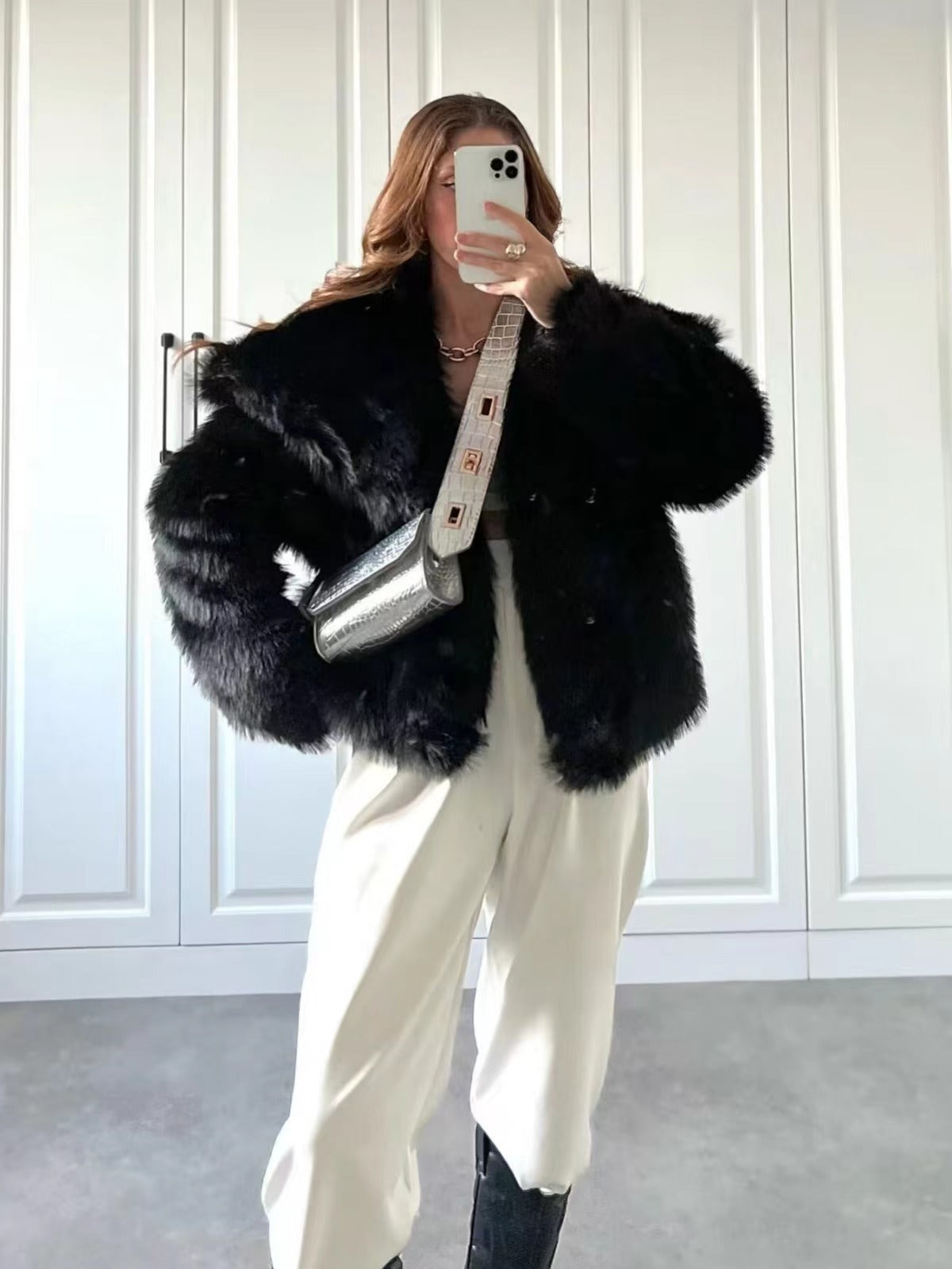 R&B | Embrace Cropped Große Revers Plüschjacke