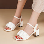 Damen elegante Sandalen mit schimmernden Rüschen und moderner Blockabsatz R&B