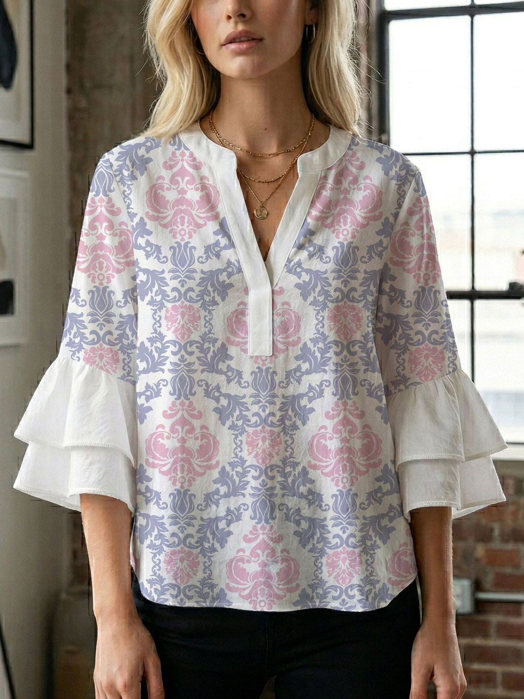 Damen Bluse mit wunderschönen floralem Design R&B
