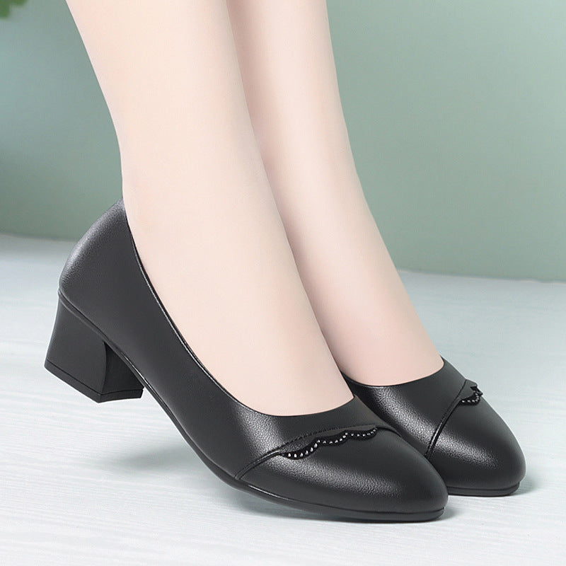 Damen Elegante Pumps mit zierlicher Wellenkante und komfortablem Blockabsatz R&B