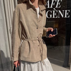 Damen Suede Jacke mit Taillengürtel und feinen Knopfdetails R&B