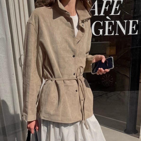 Damen Suede Jacke mit Taillengürtel und feinen Knopfdetails R&B
