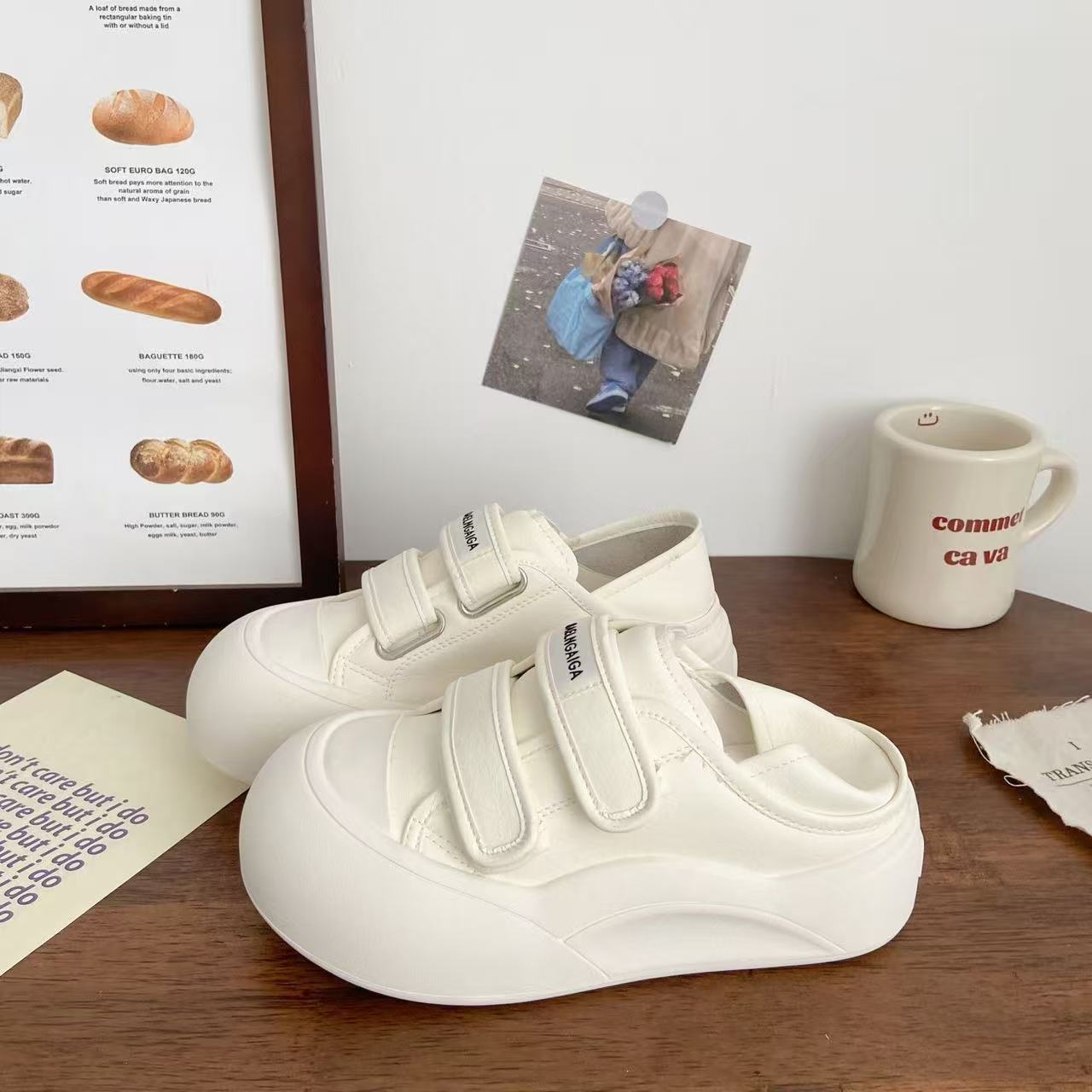 Damen Slip-On Sneakers mit verstellbaren Klettverschlüssen und dämpfender Sohle R&B
