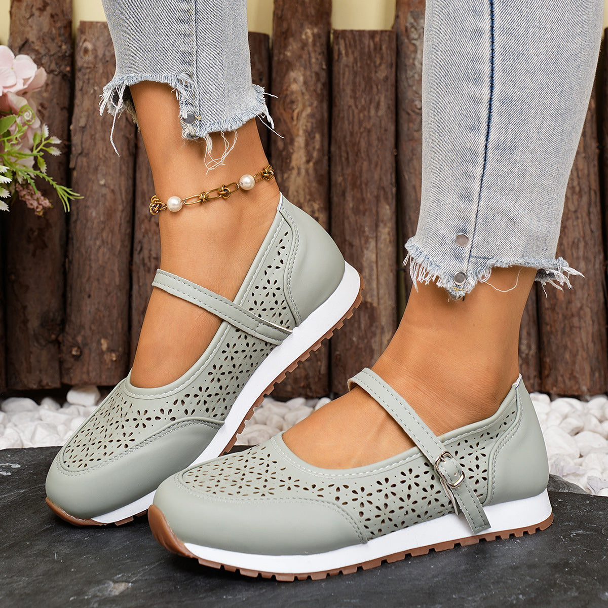 Damen Atmungsaktive Ballerinas mit elegantem Lochmuster und verstellbarem Riemen R&B