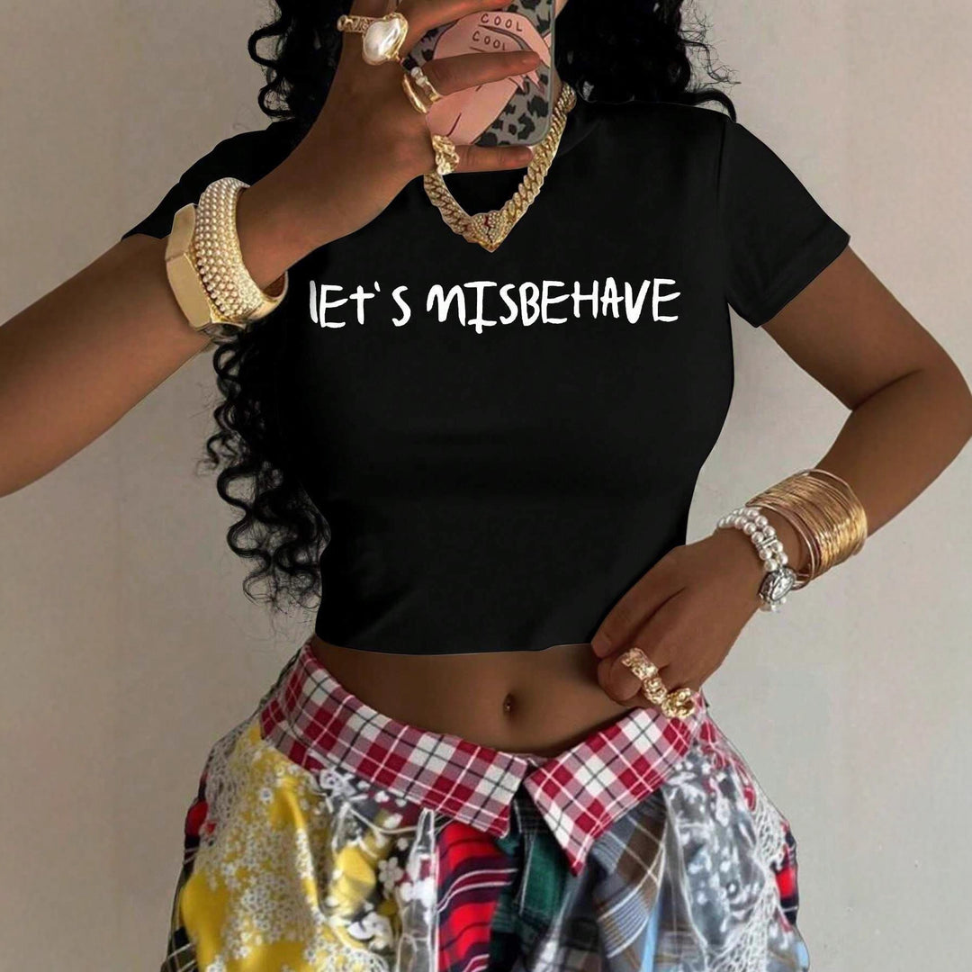 Damen Crop-Top mit aufregendem Statementdruck und figurbetontem Schnitt R&B