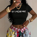 Damen Crop-Top mit aufregendem Statementdruck und figurbetontem Schnitt R&B